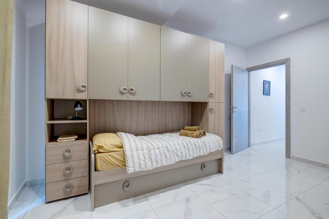 Modern Family Holiday Retreat In Gzira Sliema Eksteriør bilde