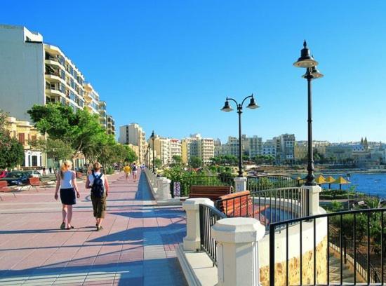 Modern Family Holiday Retreat In Gzira Sliema Eksteriør bilde
