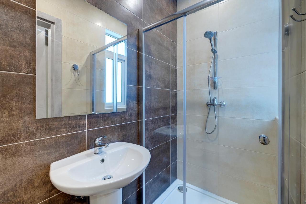 Modern Family Holiday Retreat In Gzira Sliema Eksteriør bilde